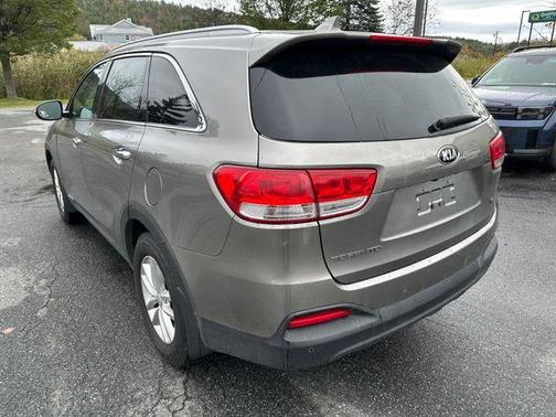 2018 Kia Sorento LX