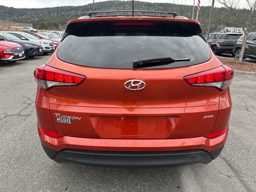 2017 Hyundai TUCSON SE
