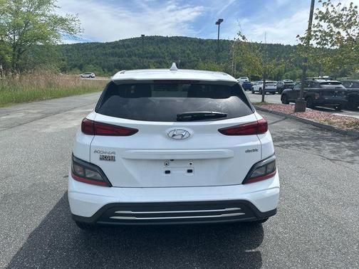 Lunar White 2023 Hyundai KONA EV SE