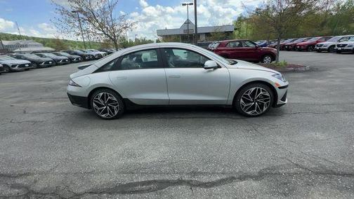 2025 Hyundai IONIQ 6 SEL