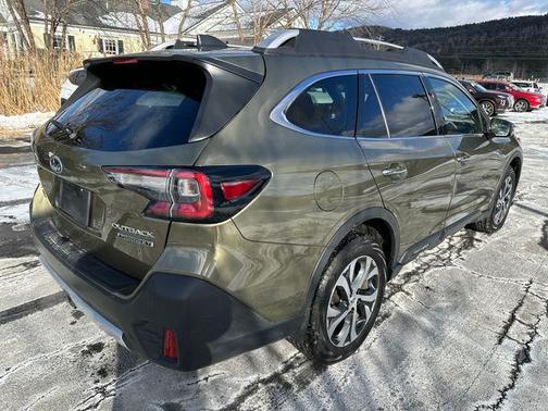 2022 Subaru Outback Touring XT