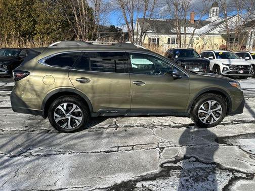 2022 Subaru Outback Touring XT