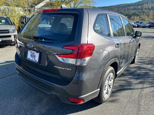 2022 Subaru Forester Base (CVT)