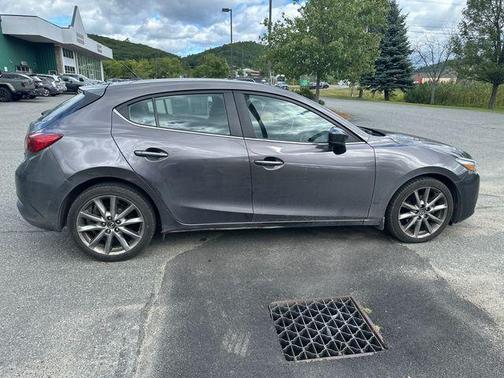 2018 Mazda Mazda3 Touring