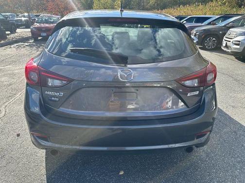 2018 Mazda Mazda3 Touring