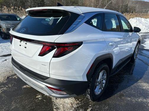 2025 Hyundai TUCSON SE