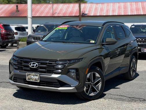 Green 2025 Hyundai TUCSON SEL