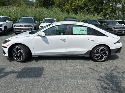 2025 Hyundai IONIQ 6 SEL