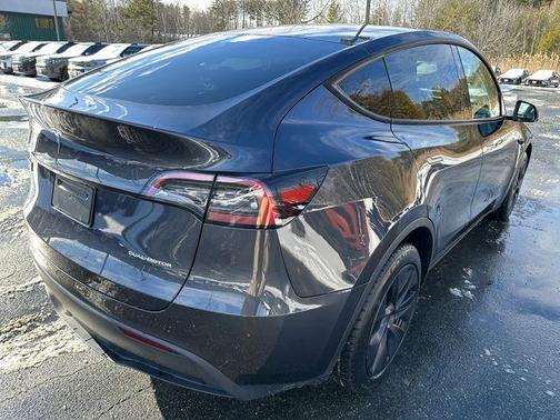 2025 Tesla Model Y Long Range