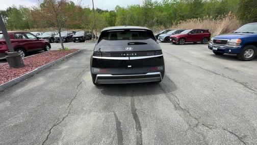 2025 Hyundai IONIQ 5 SE