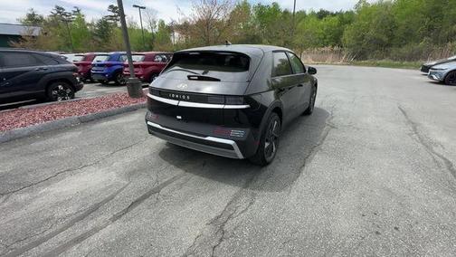 2025 Hyundai IONIQ 5 SE