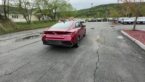 2025 Hyundai ELANTRA HEV Limited