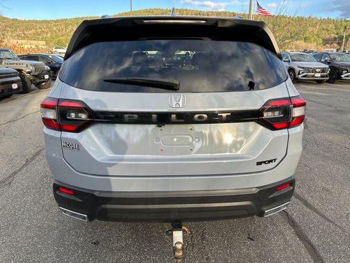 2023 Honda Pilot Sport