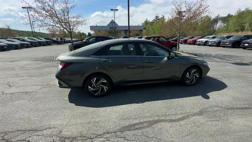 2025 Hyundai ELANTRA HEV Limited