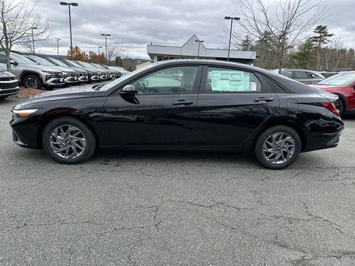 2026 Hyundai ELANTRA HEV Blue