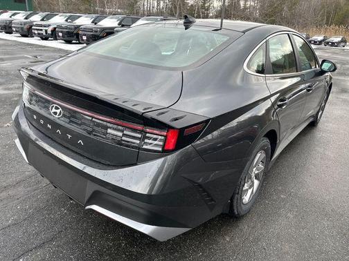 2026 Hyundai SONATA SE