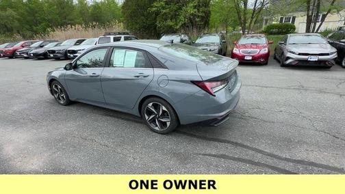 2022 Hyundai ELANTRA HEV Limited