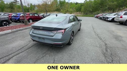 2022 Hyundai ELANTRA HEV Limited