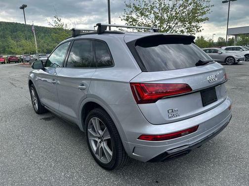 Florett Silver Metallic 2025 Audi Q5 45 S line quattro Premium