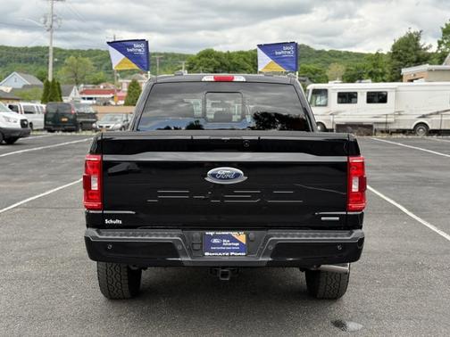 AGATE BLACK METALLIC 2022 Ford F-150 LARIAT