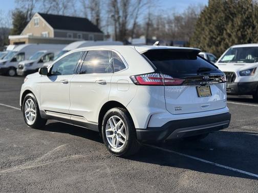2022 Ford Edge 