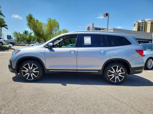 2021 Honda Pilot Touring 8-Passenger