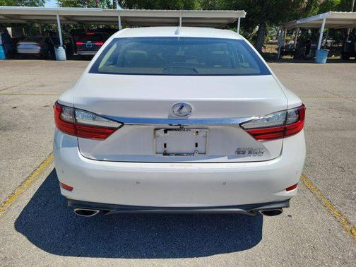 2016 Lexus ES 350 Base