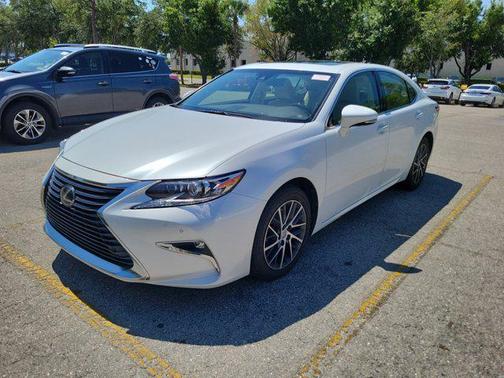 2016 Lexus ES 350 Base