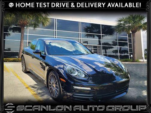 2016 Porsche Panamera 4 Edition