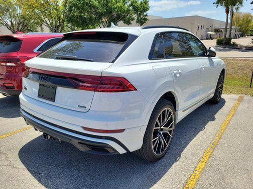 2023 Audi Q8 55 Premium Plus