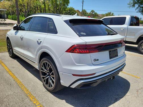 2023 Audi Q8 55 Premium Plus