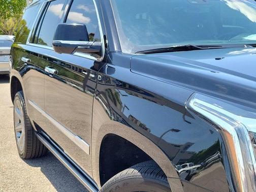 2017 Cadillac Escalade Premium Luxury