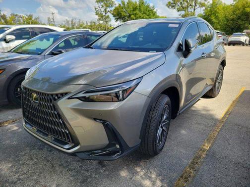 2025 Lexus NX 250 Premium