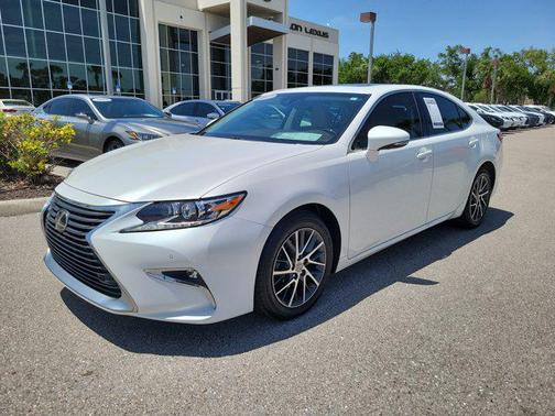 2017 Lexus ES 350 Base