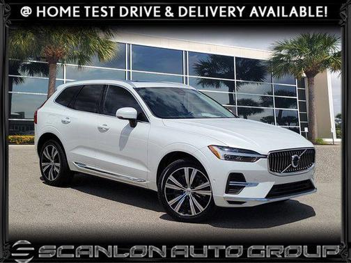 2023 Volvo XC60 Recharge Plug-In Hybrid T8 Plus Bright Theme