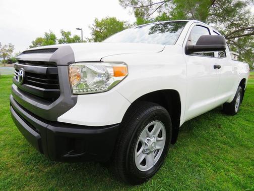 2017 Toyota Tundra SR