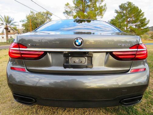 2016 BMW 750 i xDrive