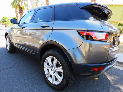 Corris Grey Metallic 2017 Land Rover Range Rover Evoque SE Premium