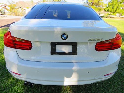 2015 BMW 328 328i