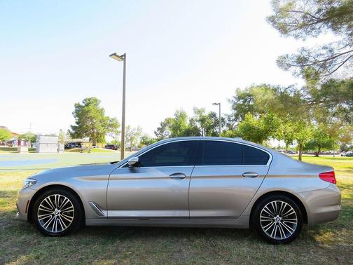Cashmere Silver Metallic 2018 BMW 530 530i