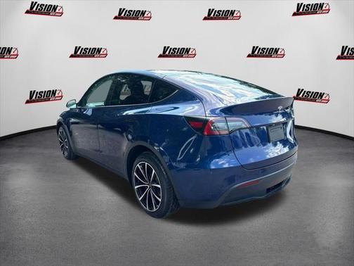 2022 Tesla Model Y Long Range Dual Motor All-Wheel Drive