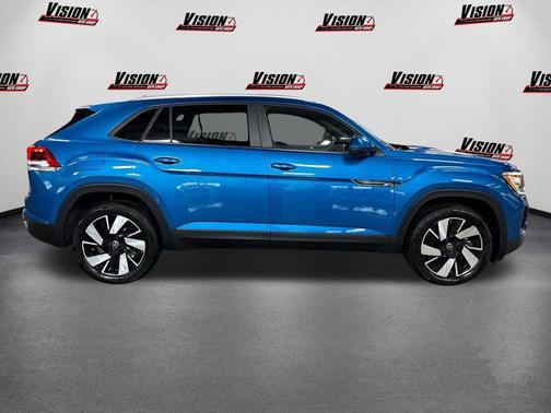 2024 Volkswagen Atlas Cross Sport 2.0T SE w/Technology 4MOTION