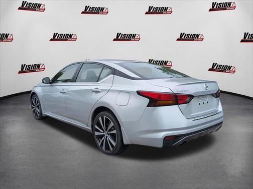 2020 Nissan Altima SR Intelligent AWD