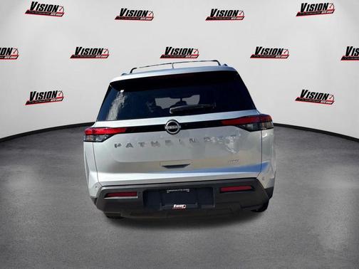 2025 Nissan Pathfinder SV 4WD