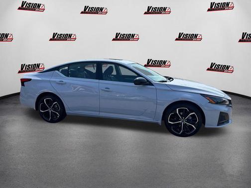 2025 Nissan Altima SR AWD