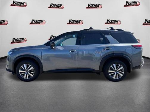 2023 Nissan Pathfinder SL 4WD