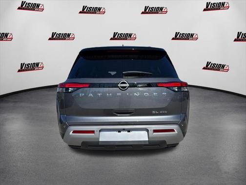 2023 Nissan Pathfinder SL 4WD
