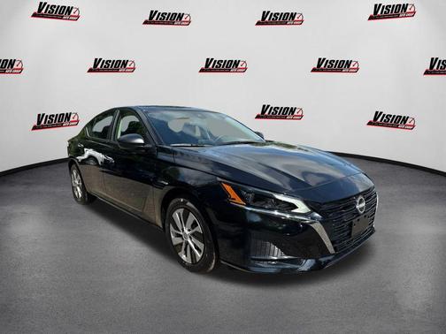 2025 Nissan Altima S FWD