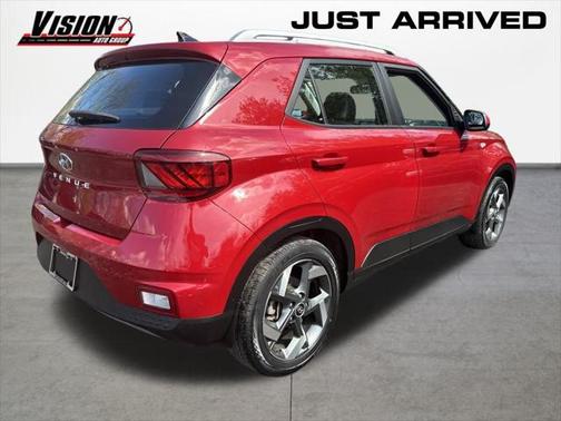2022 Hyundai VENUE Limited