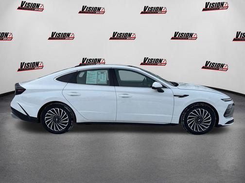2025 Hyundai SONATA Hybrid Limited